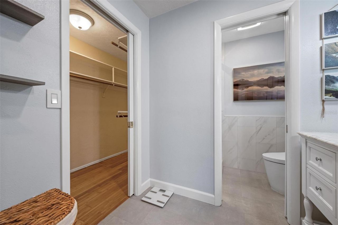3323 Spring Mill Circle, Sarasota, FL 34239 Photo