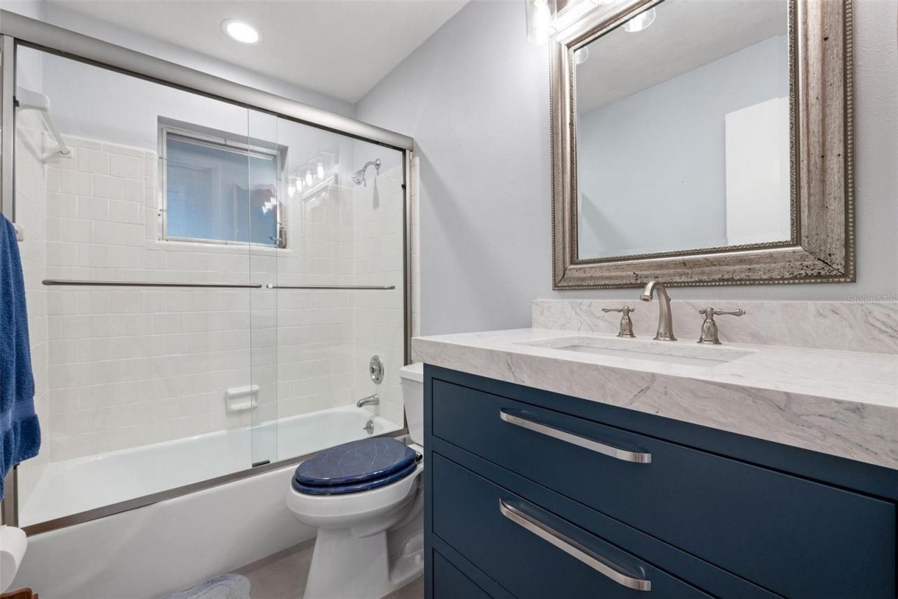 3323 Spring Mill Circle, Sarasota, FL 34239 Photo