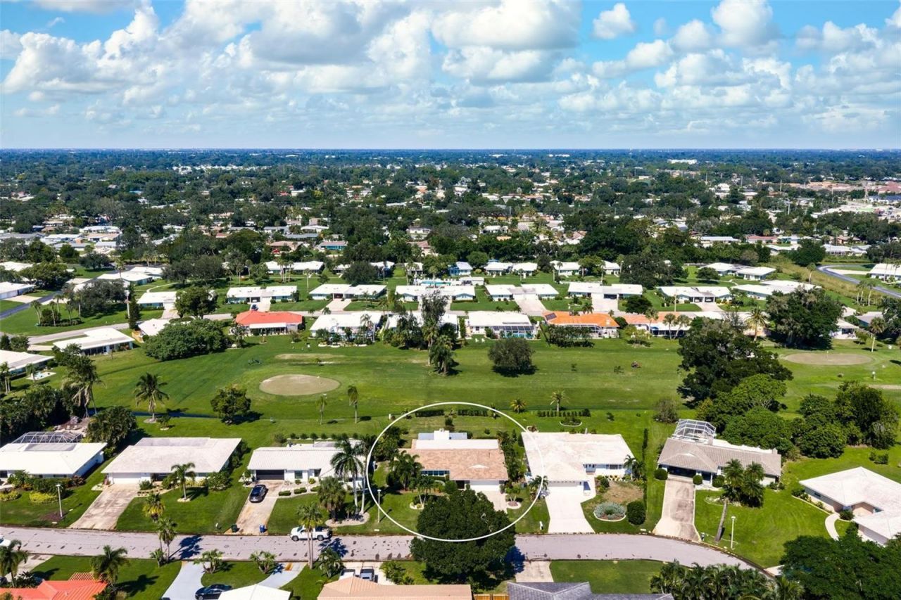 3323 Spring Mill Circle, Sarasota, FL 34239 Photo