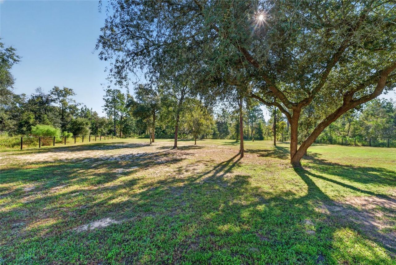 2231 SE 132nd Court , Morriston, FL 32668 Photo