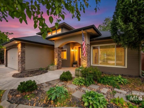 1148 E Redwall Ct, Meridian, ID 83646