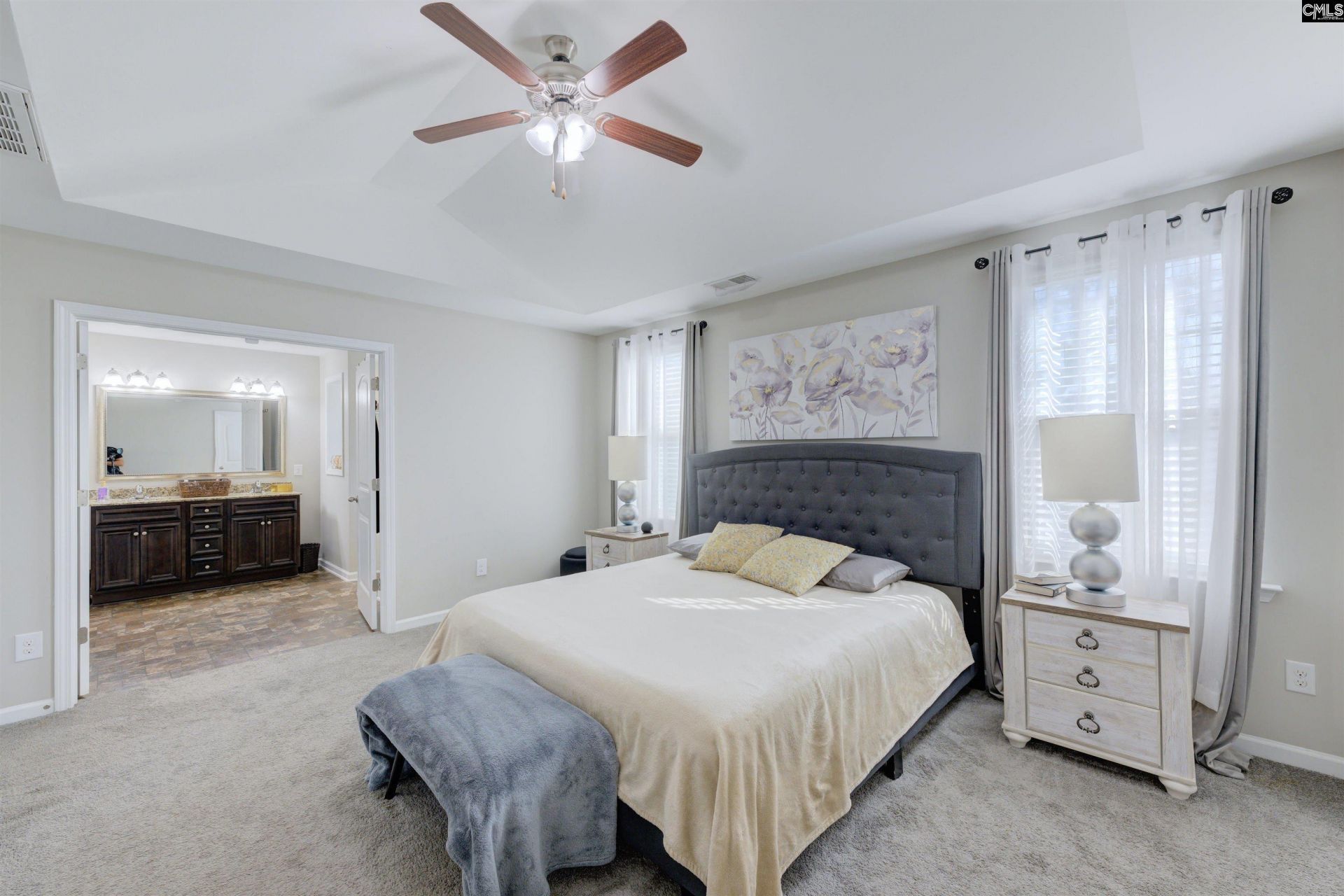 590 Kimpton Drive  Photo 12