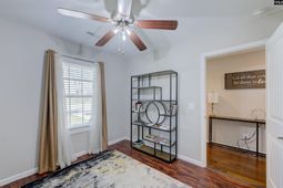 590 Kimpton Drive  photo 4