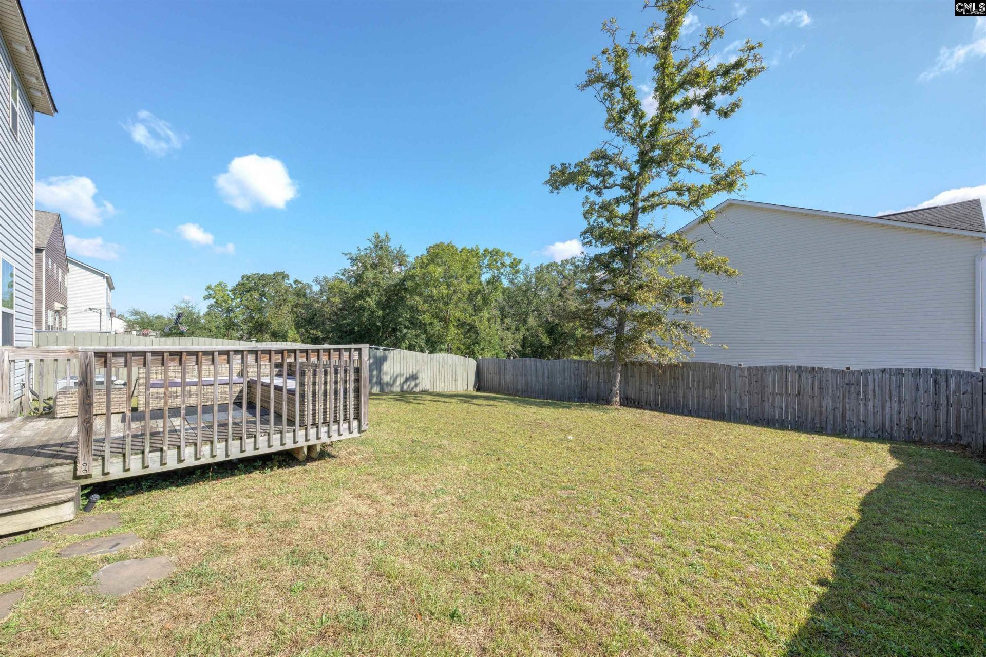 590 Kimpton Drive  Photo 22
