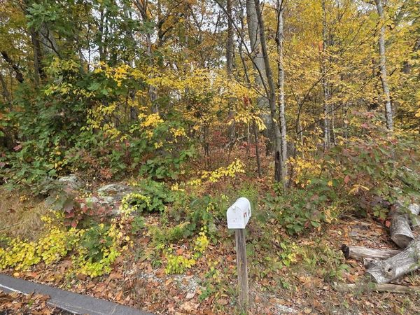 13 Kimball St, Brookfield, MA 01506
