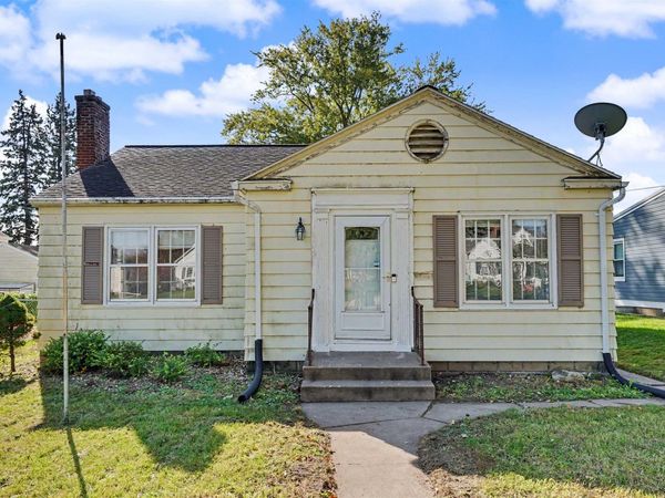 330 Alta Vista Avenue, Waterloo, IA 50703