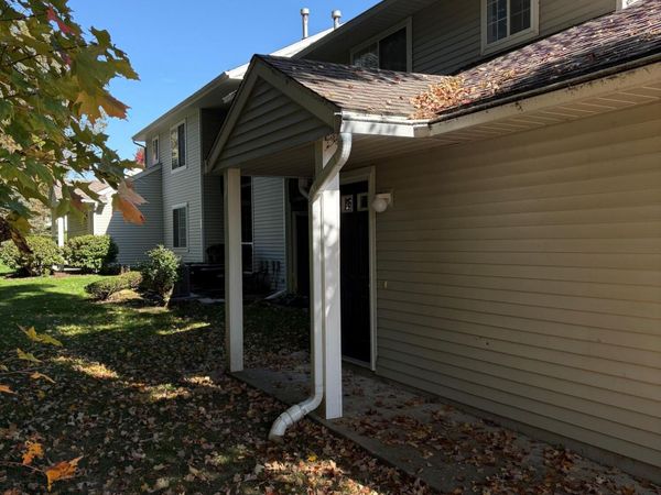 181 Hunters Lane NE, Unit 45, Rockford, MI 49341