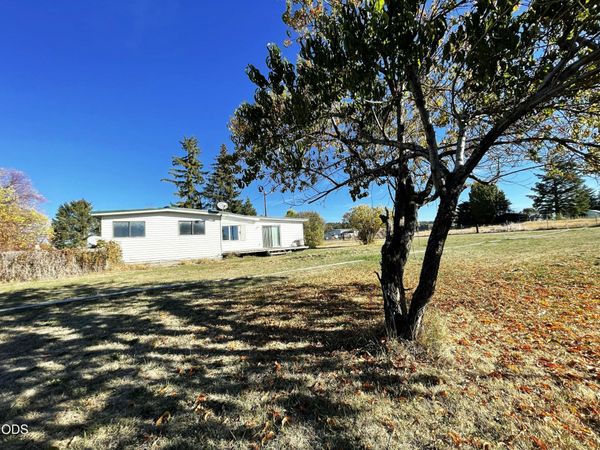 4284 N McKay Road, Prineville, OR 97754