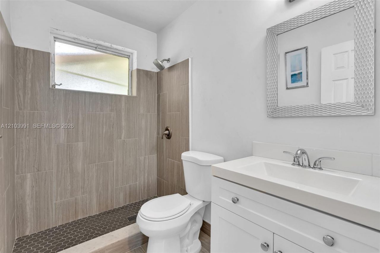 8250 NW 11th Ct , Pembroke Pines, FL 33024 Photo