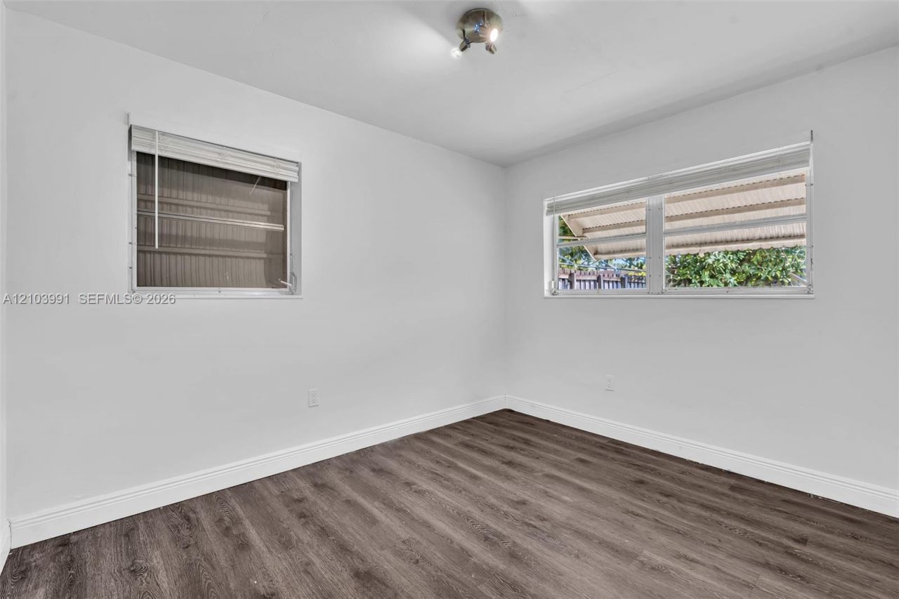8250 NW 11th Ct , Pembroke Pines, FL 33024 Photo