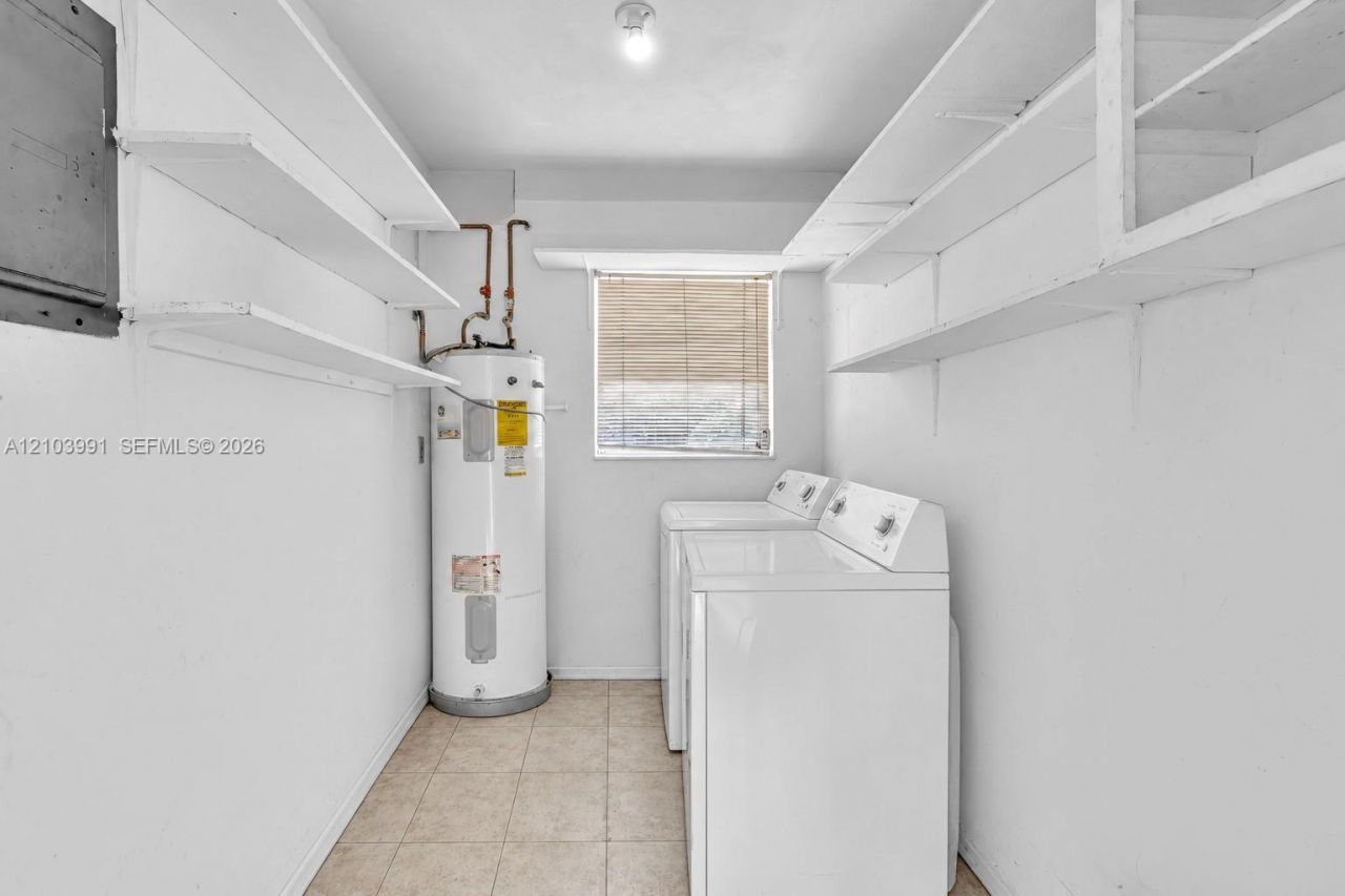 8250 NW 11th Ct , Pembroke Pines, FL 33024 Photo