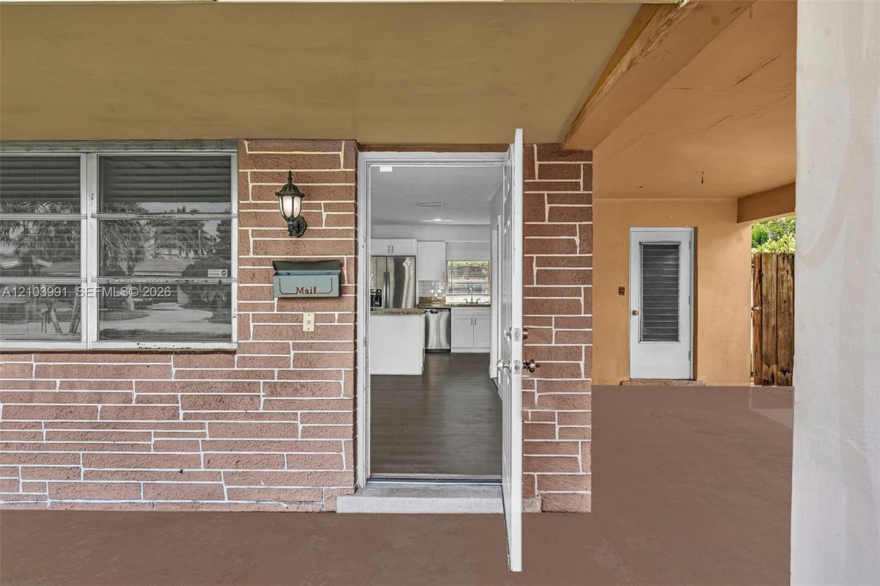 8250 NW 11th Ct , Pembroke Pines, FL 33024 Photo
