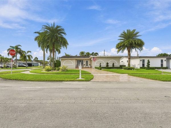 11360 NW 46th Pl , Sunrise, FL 33323
