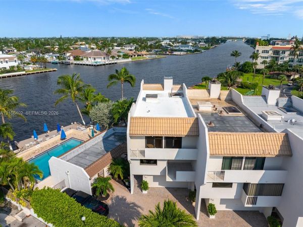 1222 Hillsboro Mile , Unit 24, Hillsboro Beach, FL 33062