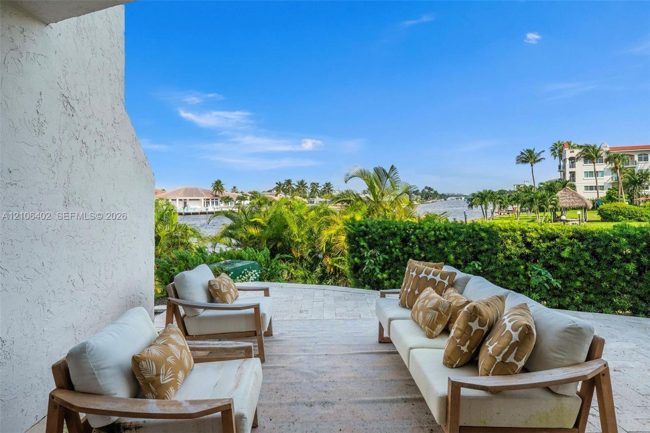 1222 Hillsboro Mile , Unit 24, Hillsboro Beach, FL 33062 Photo