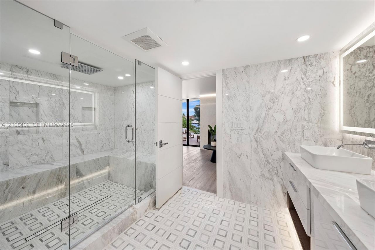 1222 Hillsboro Mile , Unit 24, Hillsboro Beach, FL 33062 Photo