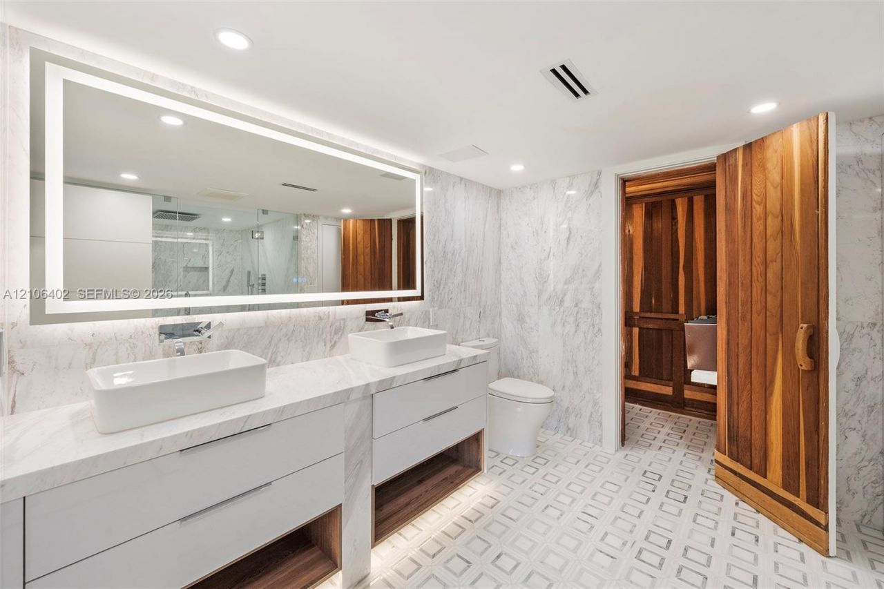 1222 Hillsboro Mile , Unit 24, Hillsboro Beach, FL 33062 Photo