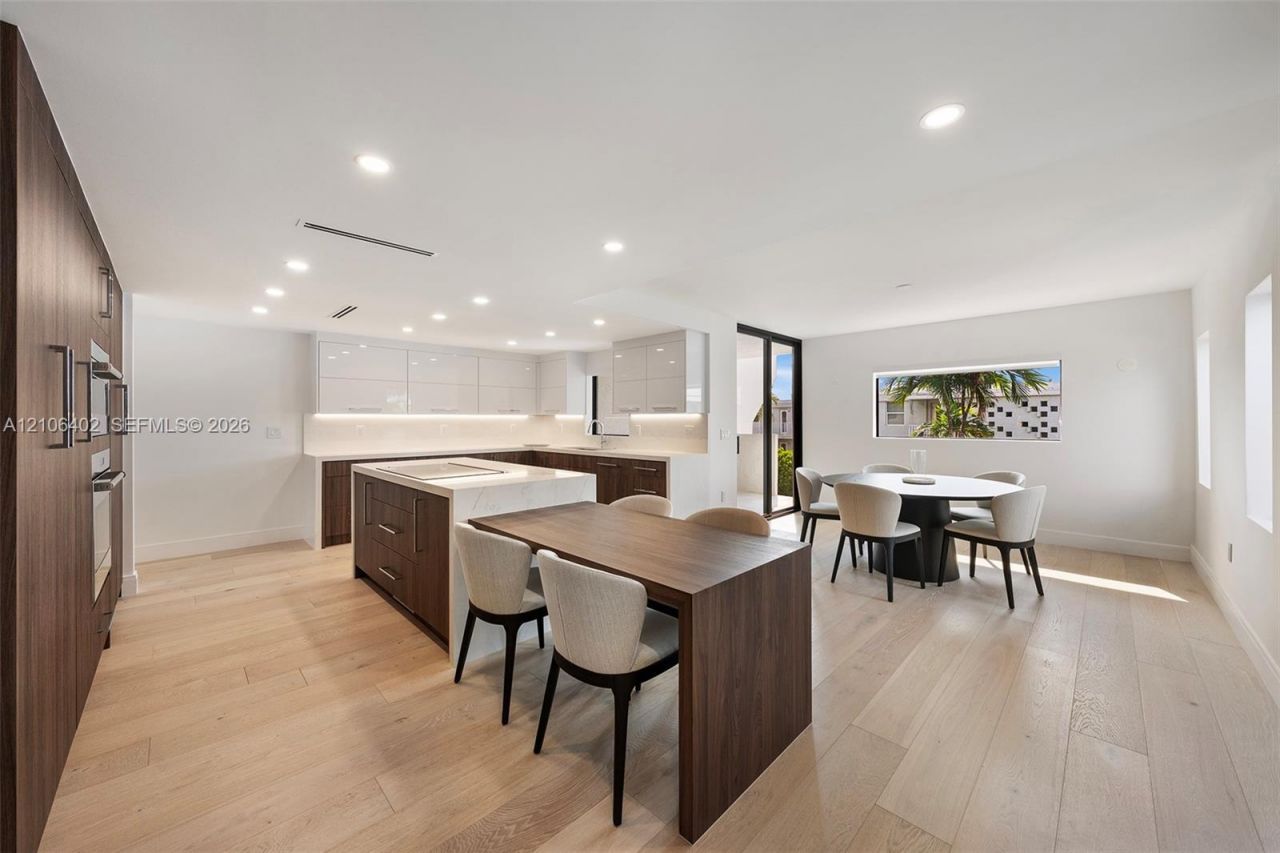 1222 Hillsboro Mile , Unit 24, Hillsboro Beach, FL 33062 Photo