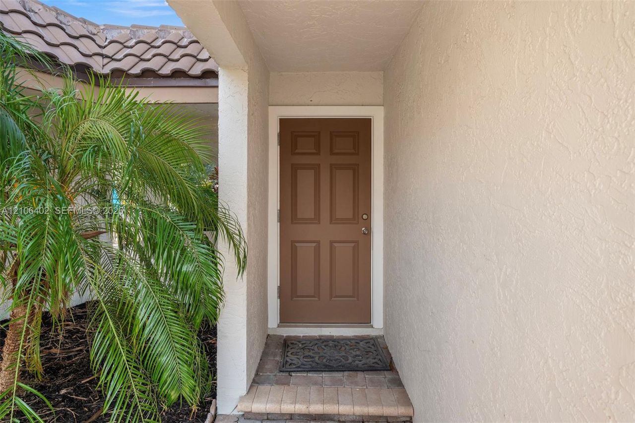1222 Hillsboro Mile , Unit 24, Hillsboro Beach, FL 33062 Photo