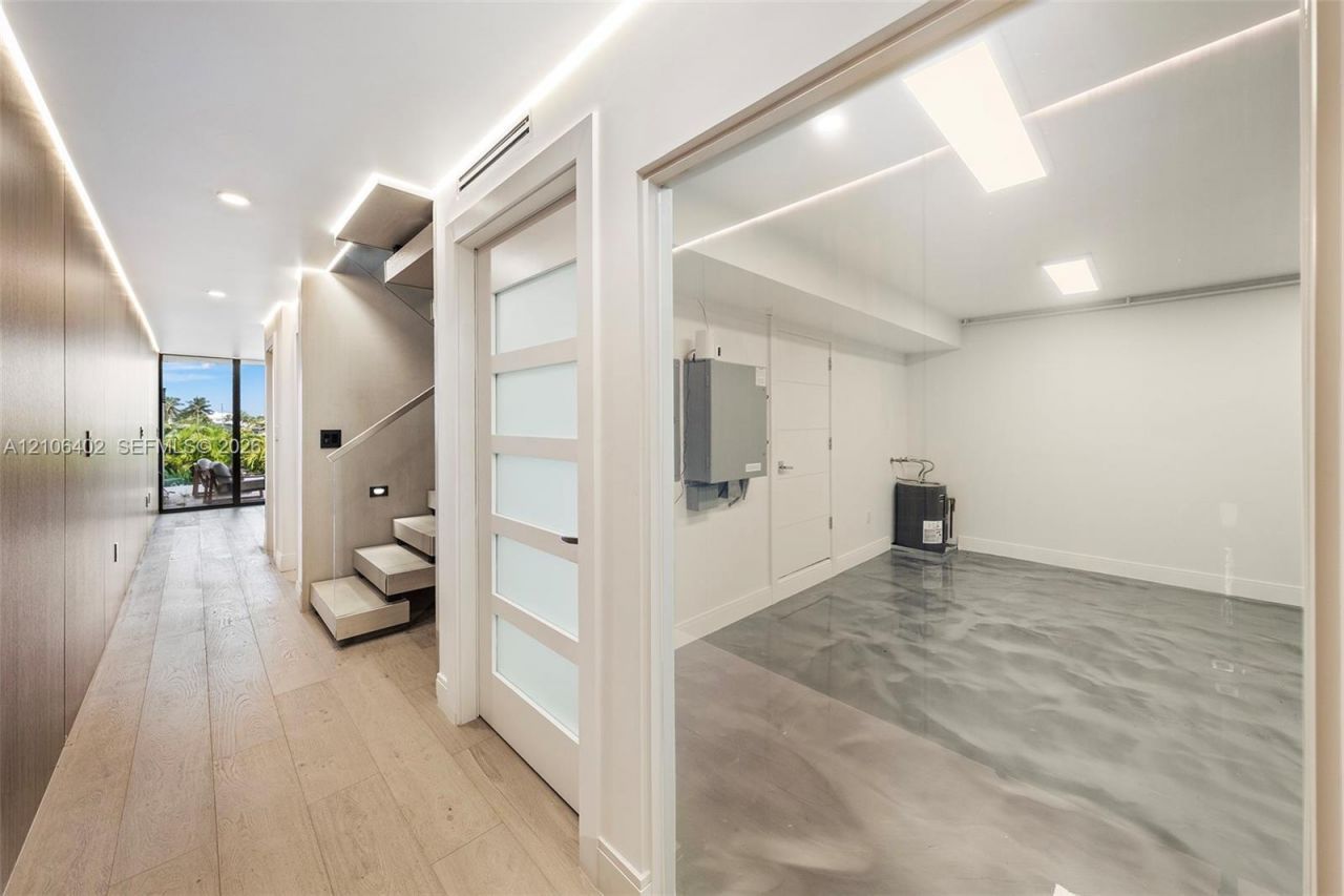 1222 Hillsboro Mile , Unit 24, Hillsboro Beach, FL 33062 Photo