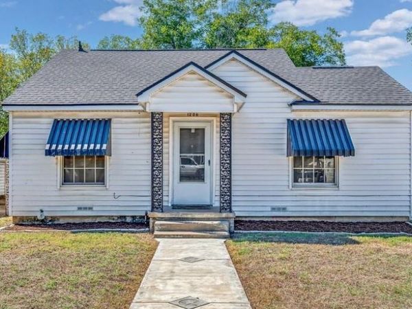 1206 Ashleman Street, Bellmead, TX 76705