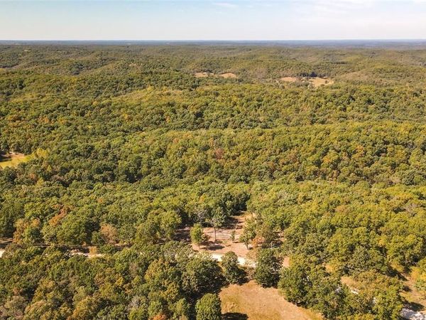 1785 Tranquil Woods, Camdenton, MO 65020