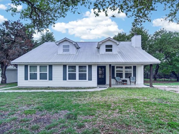360 Darwin DR, Burnet, TX 78611