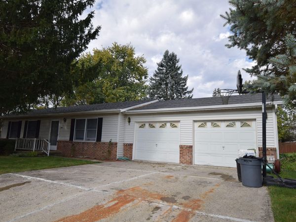 905 Hilltop Drive, Bellefontaine, OH 43311