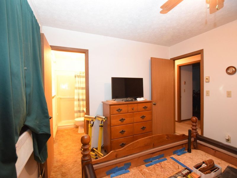 905 Hilltop Drive, Bellefontaine, OH 43311 Photo 19