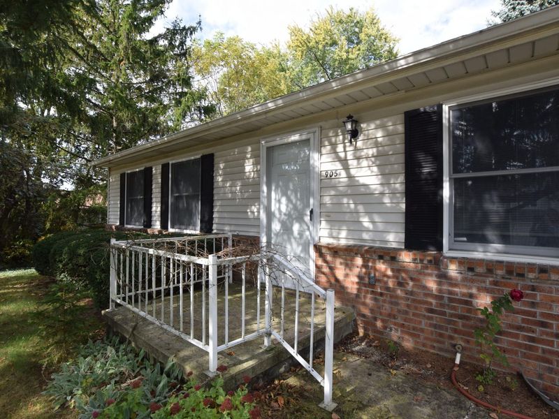 905 Hilltop Drive, Bellefontaine, OH 43311 Photo 2