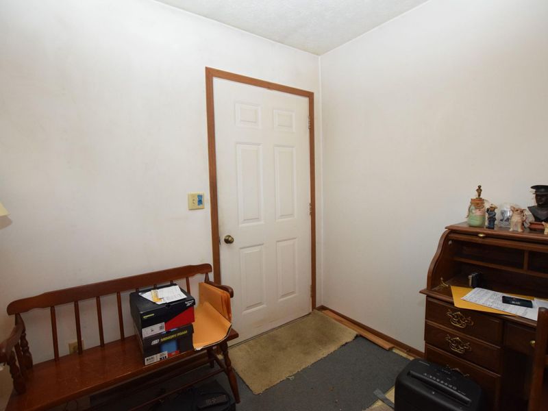 905 Hilltop Drive, Bellefontaine, OH 43311 Photo 3