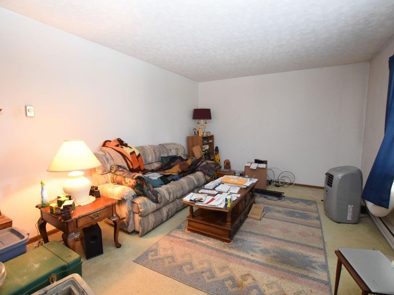 905 Hilltop Drive, Bellefontaine, OH 43311 Photo 4