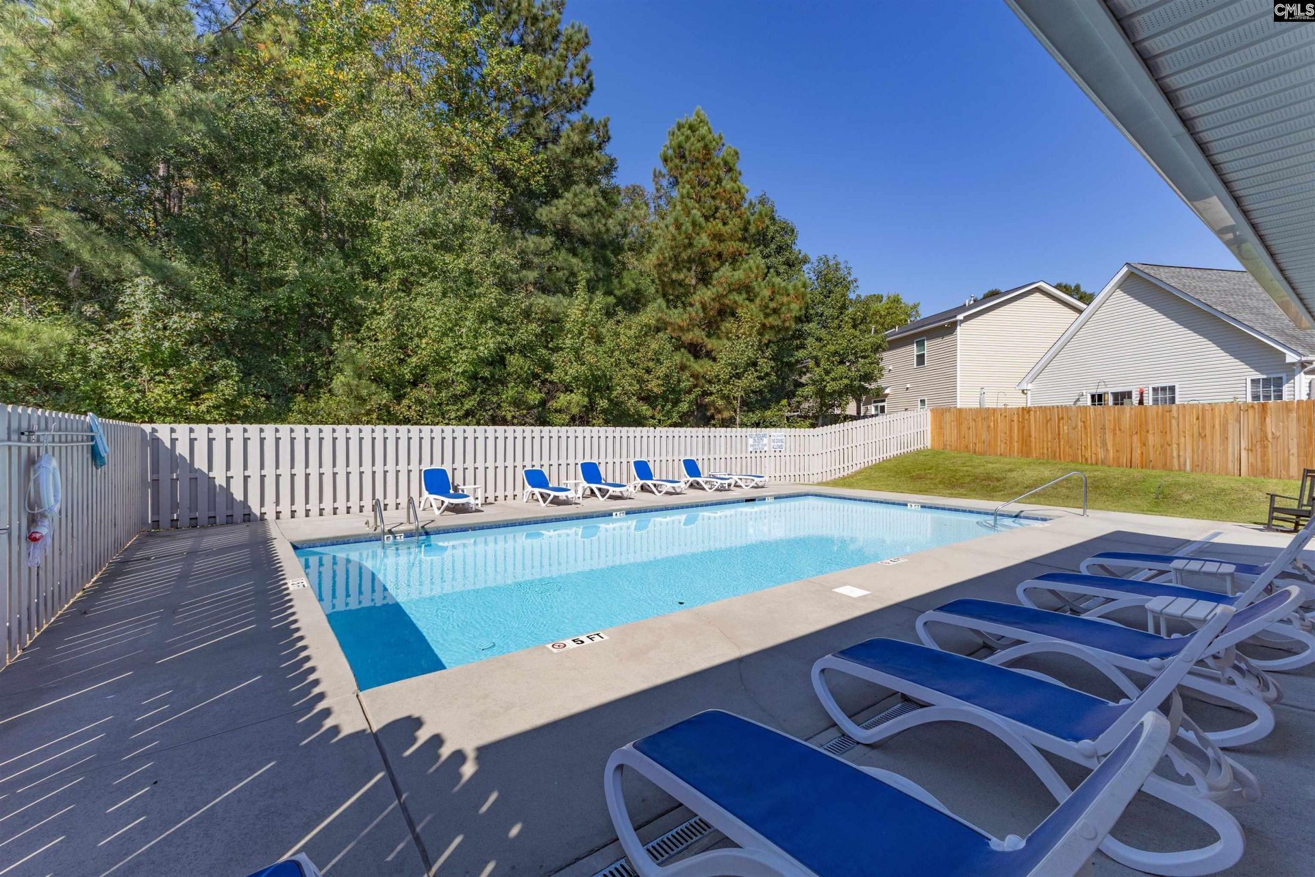 133 Chesterton Drive Photo 43