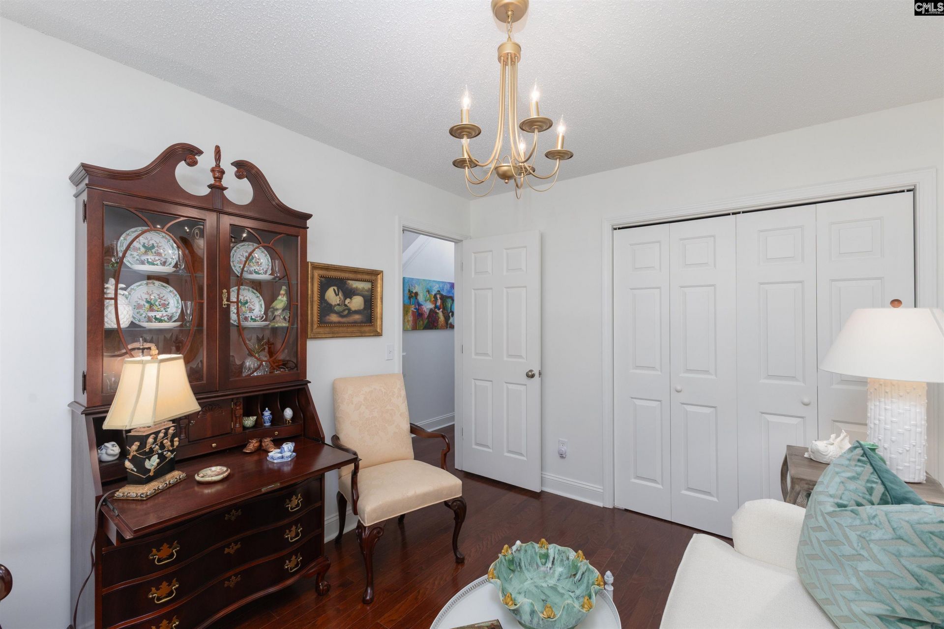 133 Chesterton Drive Photo 7