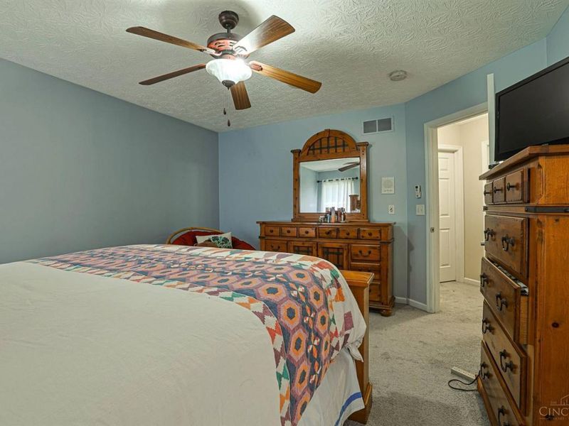332 Stone Ridge Lane, Monroe, OH 45050 Photo 17