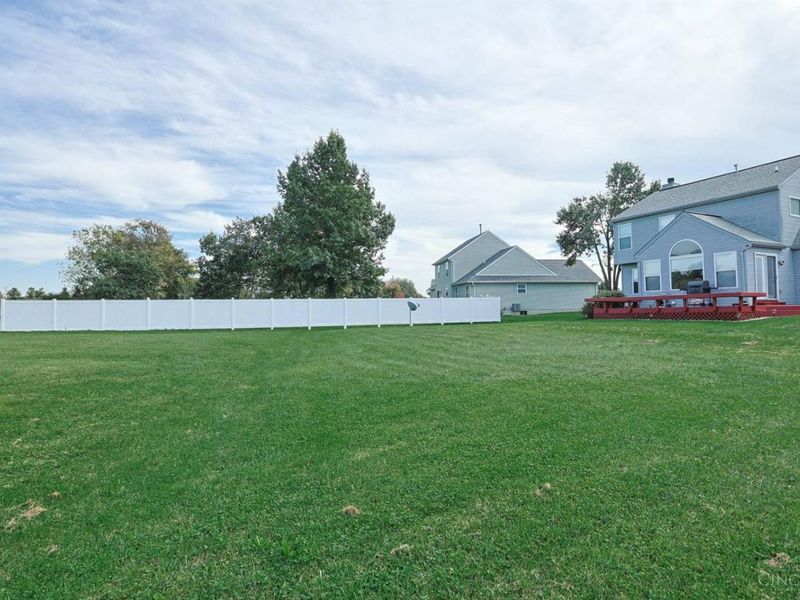 332 Stone Ridge Lane, Monroe, OH 45050 Photo 6
