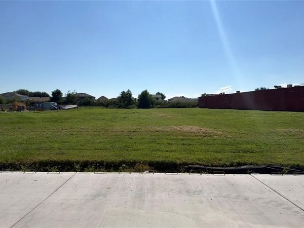 10830 MORRISON Road, New Orleans, LA 70127