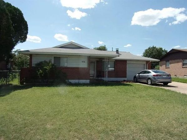 416 NW 53rd Street, Lawton, OK 73505
