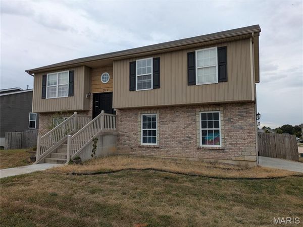 317 Huntleigh Parkway, Wentzville, MO 63385