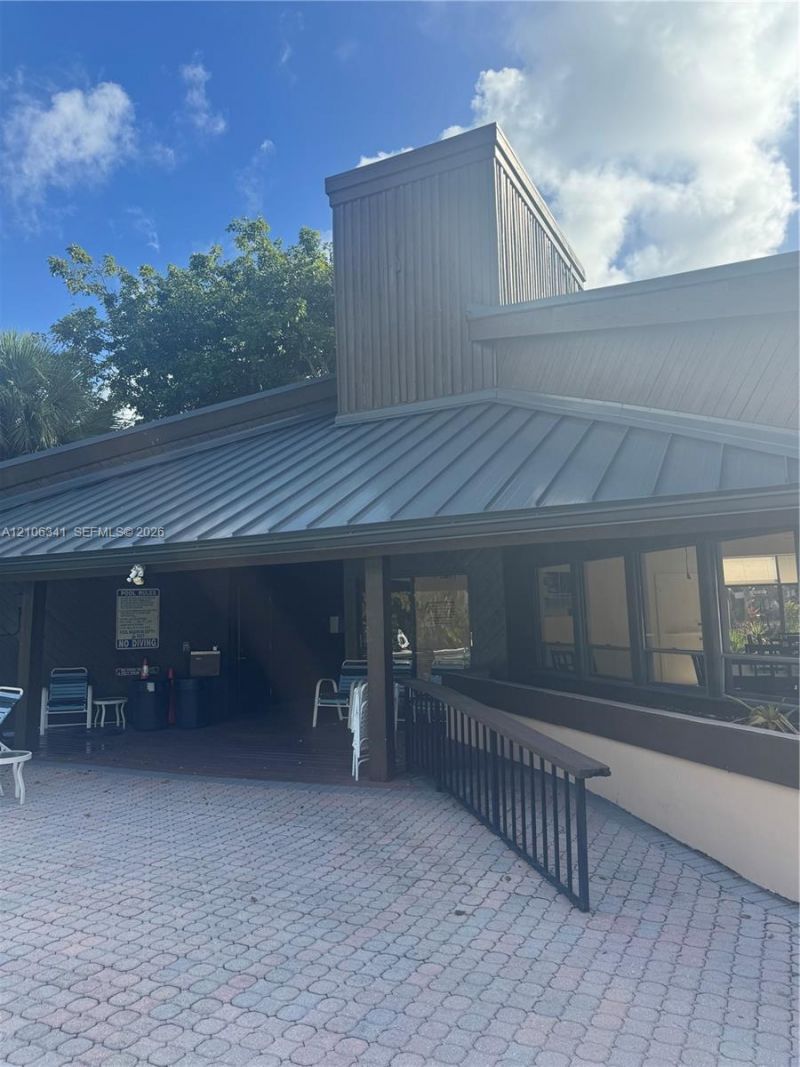120 SW 96th Ter, Unit 103, Plantation, FL 33324 Photo