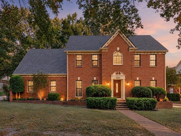 8850 E PLANTATION OAKS DR, Memphis, TN 38018