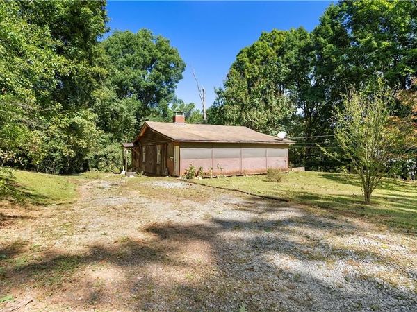 1790 Timber Lake Road NW, Kennesaw, GA 30144