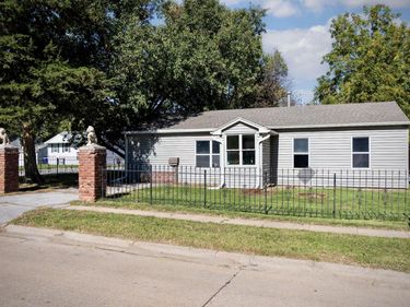 1302 DORENE Boulevard, CARTER LAKE, IA 51510