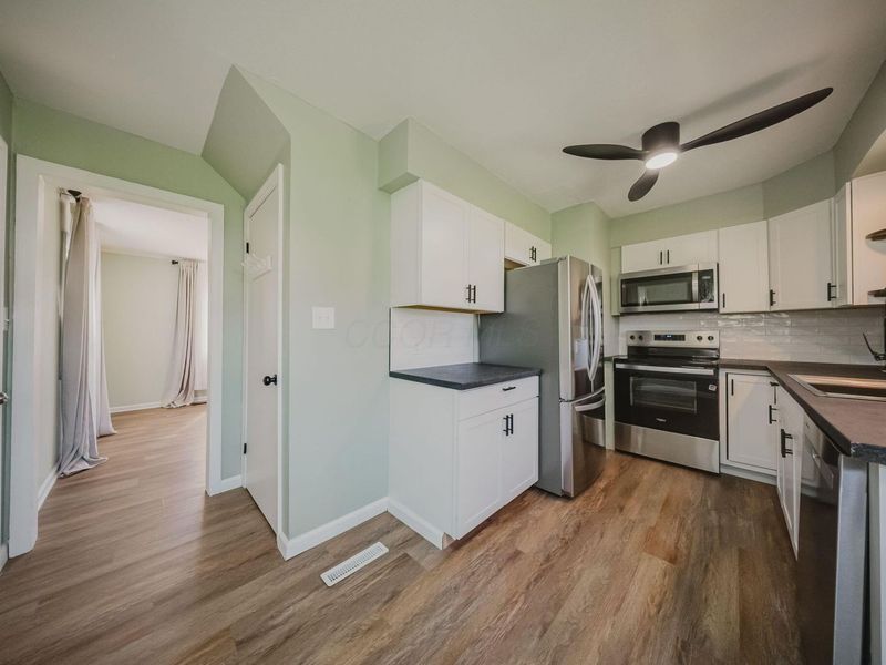 788 E Brighton Road , Columbus, OH 43224 Photo 18