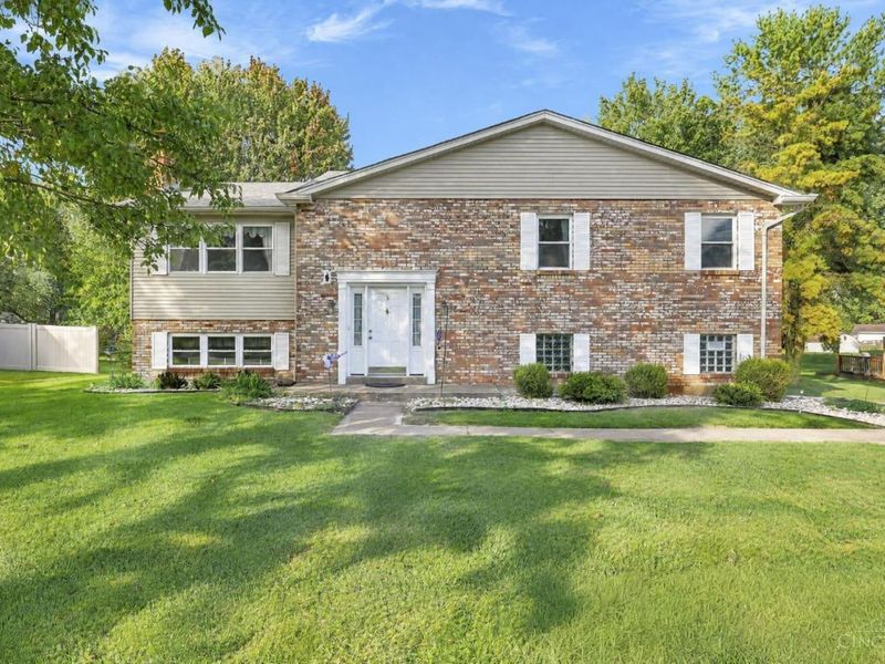7728 Parktown Drive, West Chester, OH 45069 Photo 1