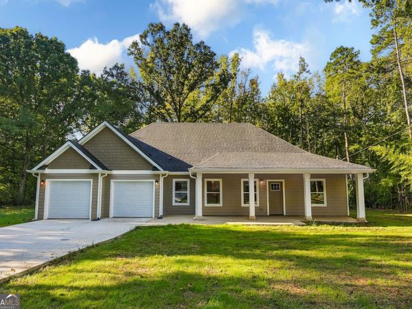 1041 Country Club Circle, Union Point, GA 30669