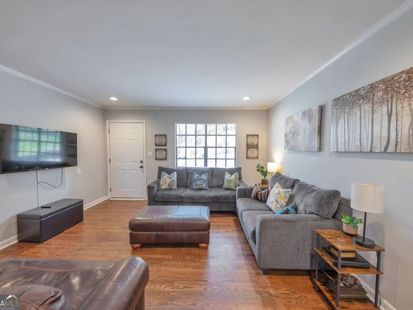 3390 Creek Valley Drive SE, Smyrna, GA 30082