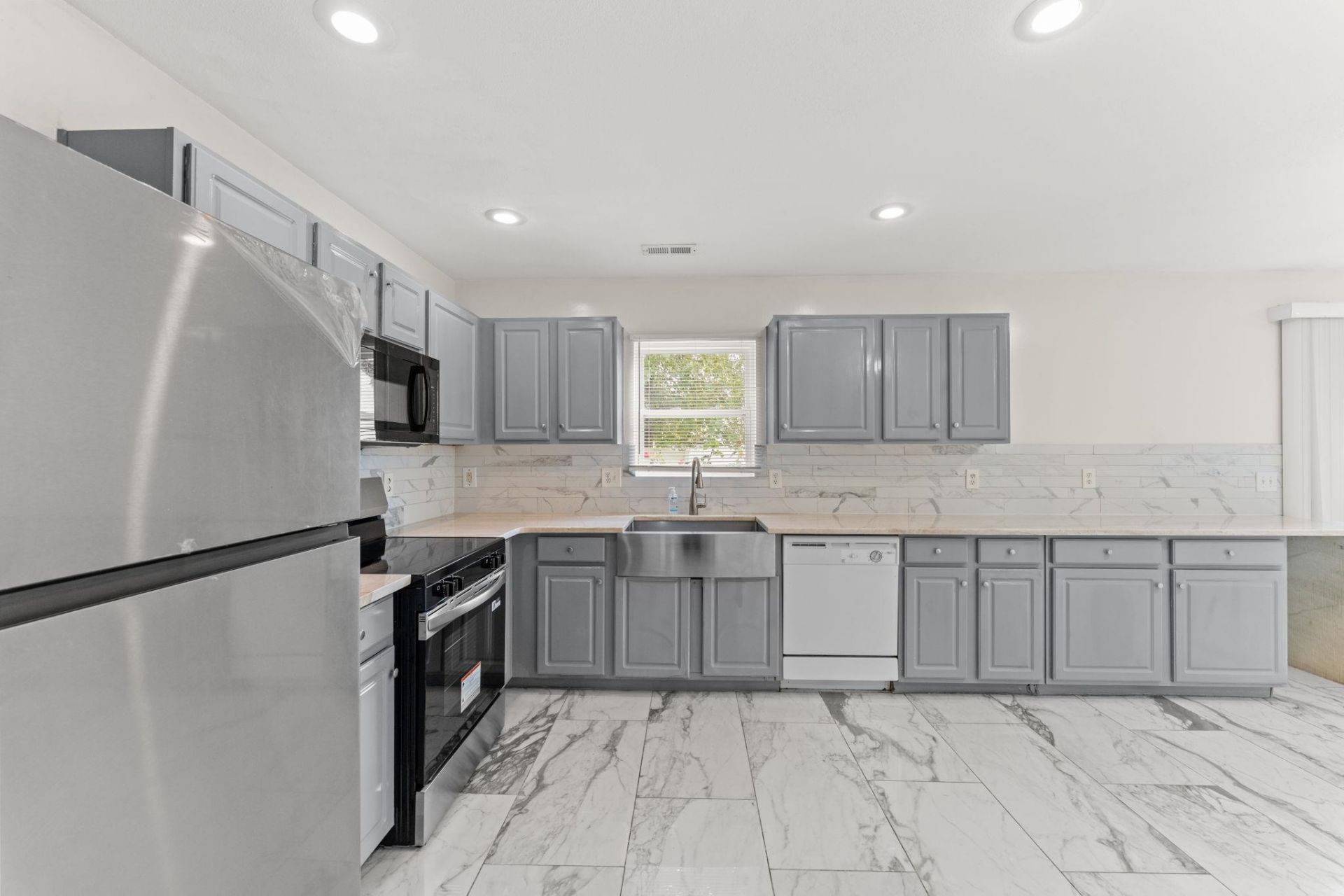 729 Dragonfly Dr. Photo 10
