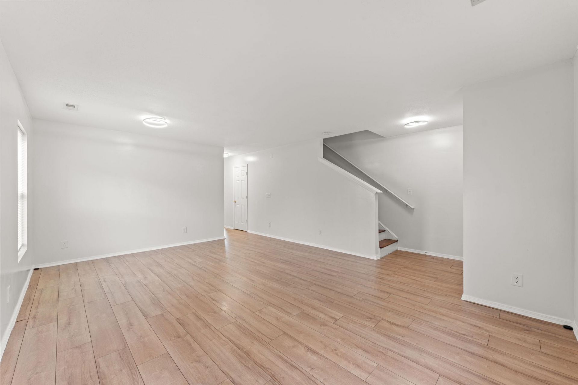729 Dragonfly Dr. Photo 5