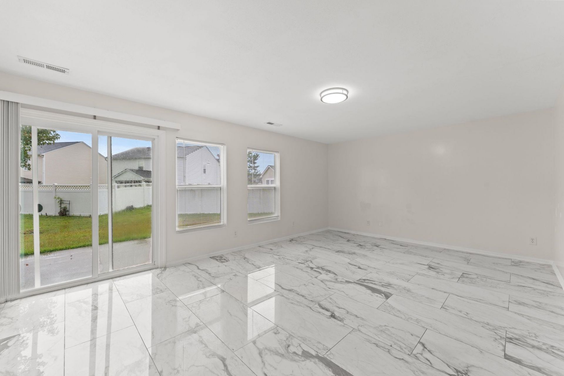 729 Dragonfly Dr. Photo 6